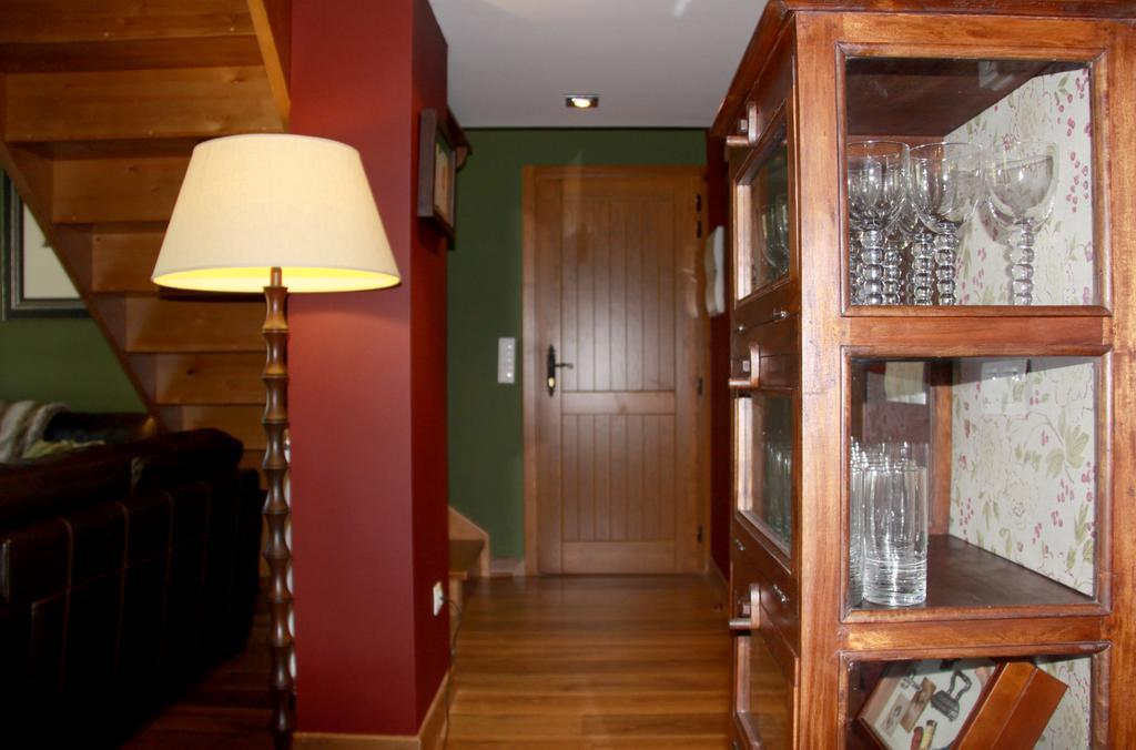 Ferienwohnung Charming Escarrilla Exterior foto